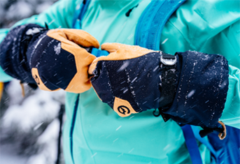 Roots shop winter gloves